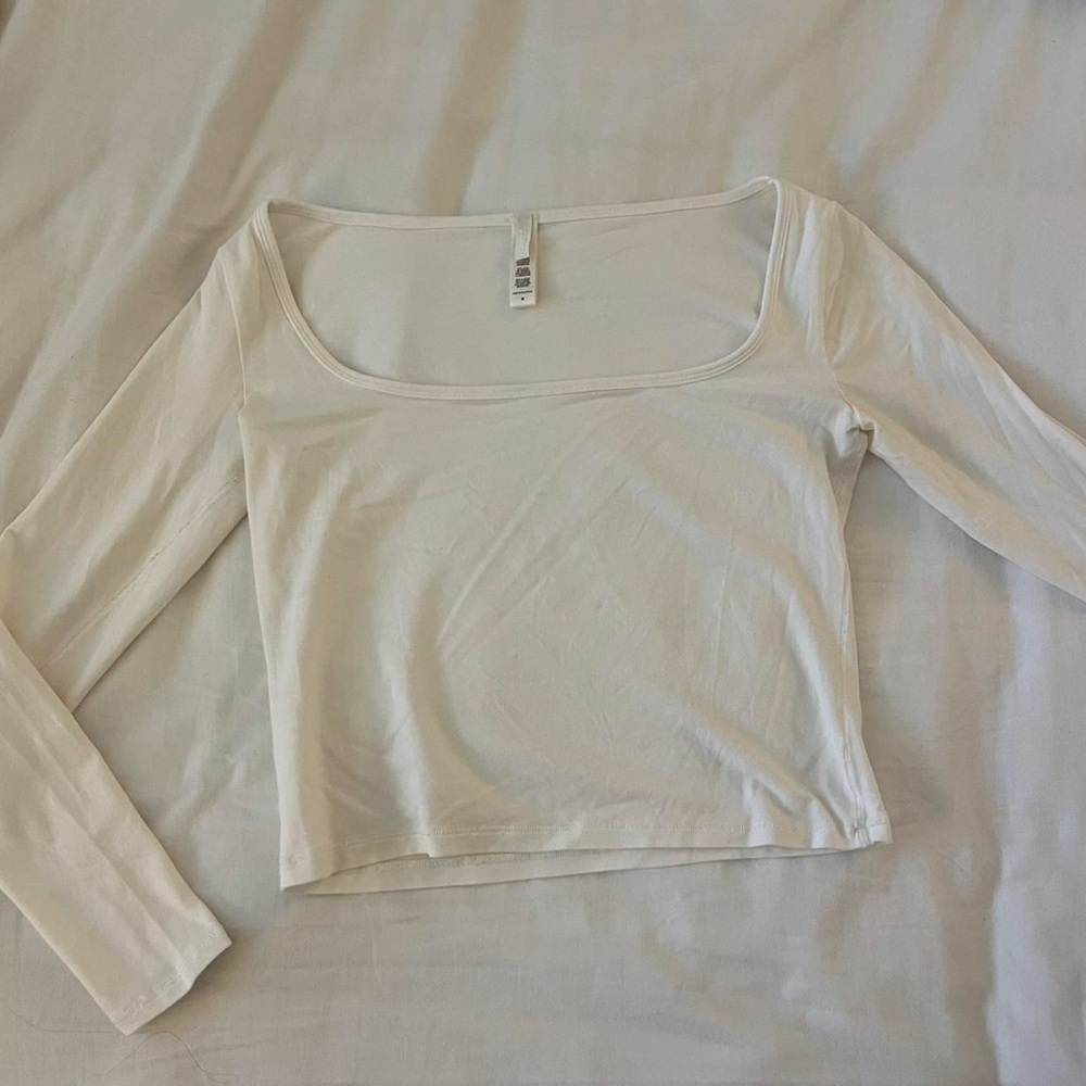Skims Wide Neck Crop Long Sleeve Top